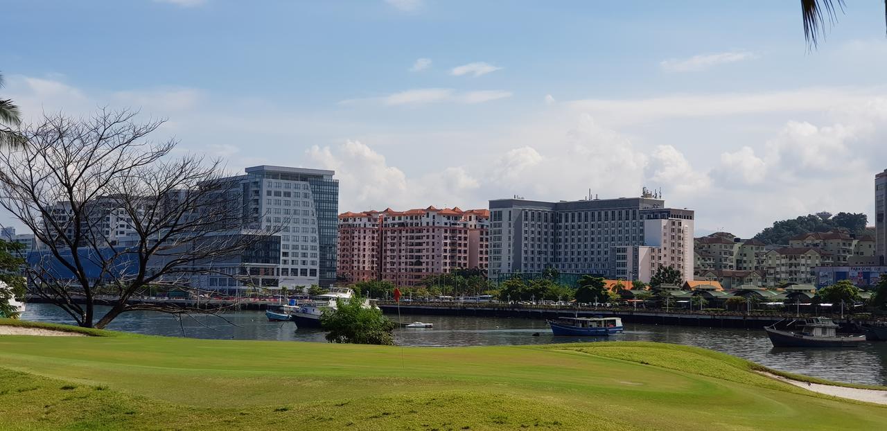 Marina Court Luxury Penthouse Aparthotel โกตาคินาบาลู ภายนอก รูปภาพ