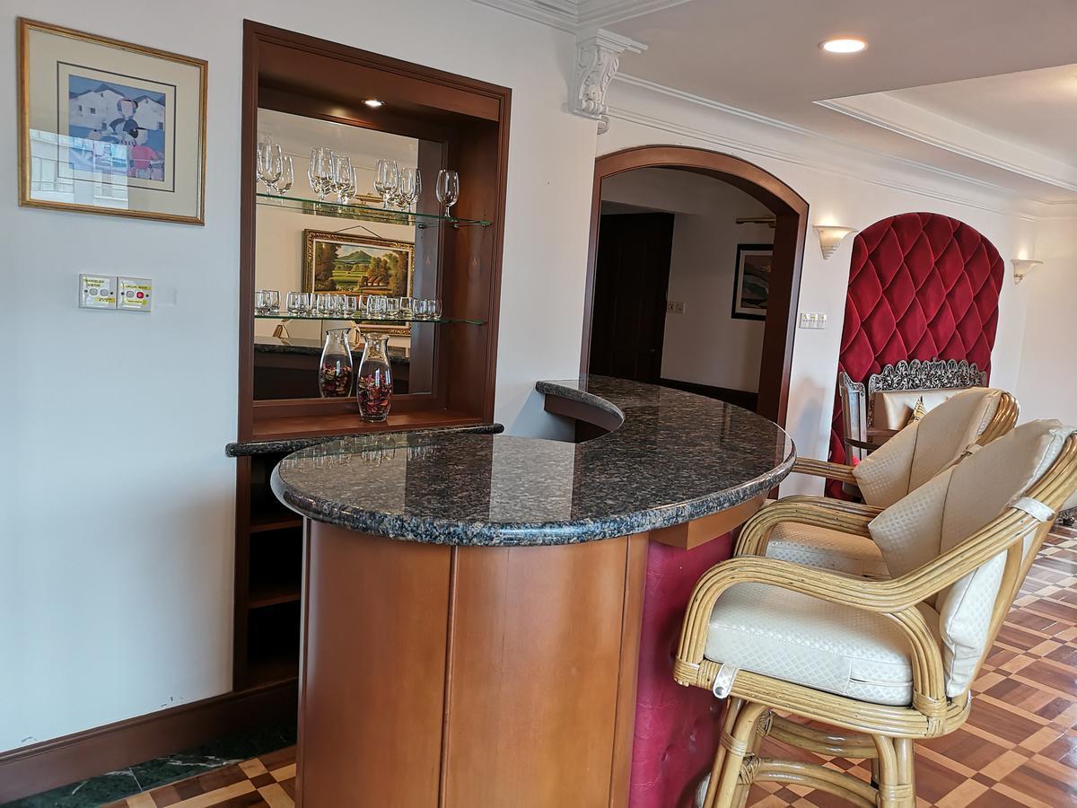 Marina Court Luxury Penthouse Aparthotel โกตาคินาบาลู ภายนอก รูปภาพ