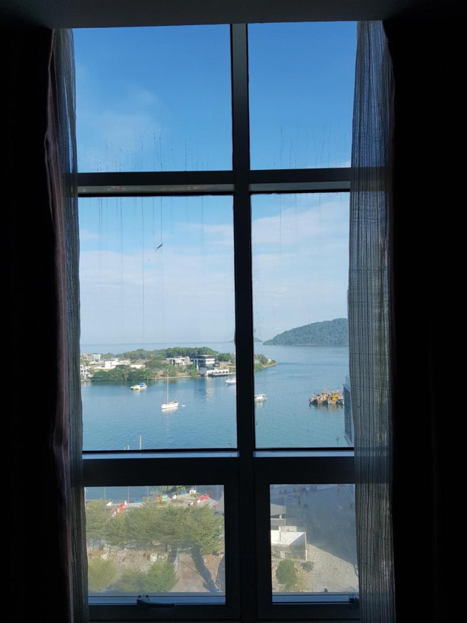 Marina Court Luxury Penthouse Aparthotel โกตาคินาบาลู ภายนอก รูปภาพ